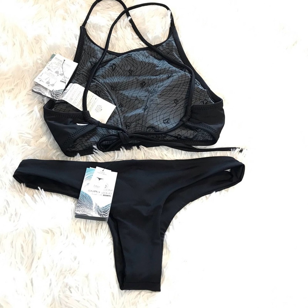 Volcom Black Bikini Set - Picture 3 of 12